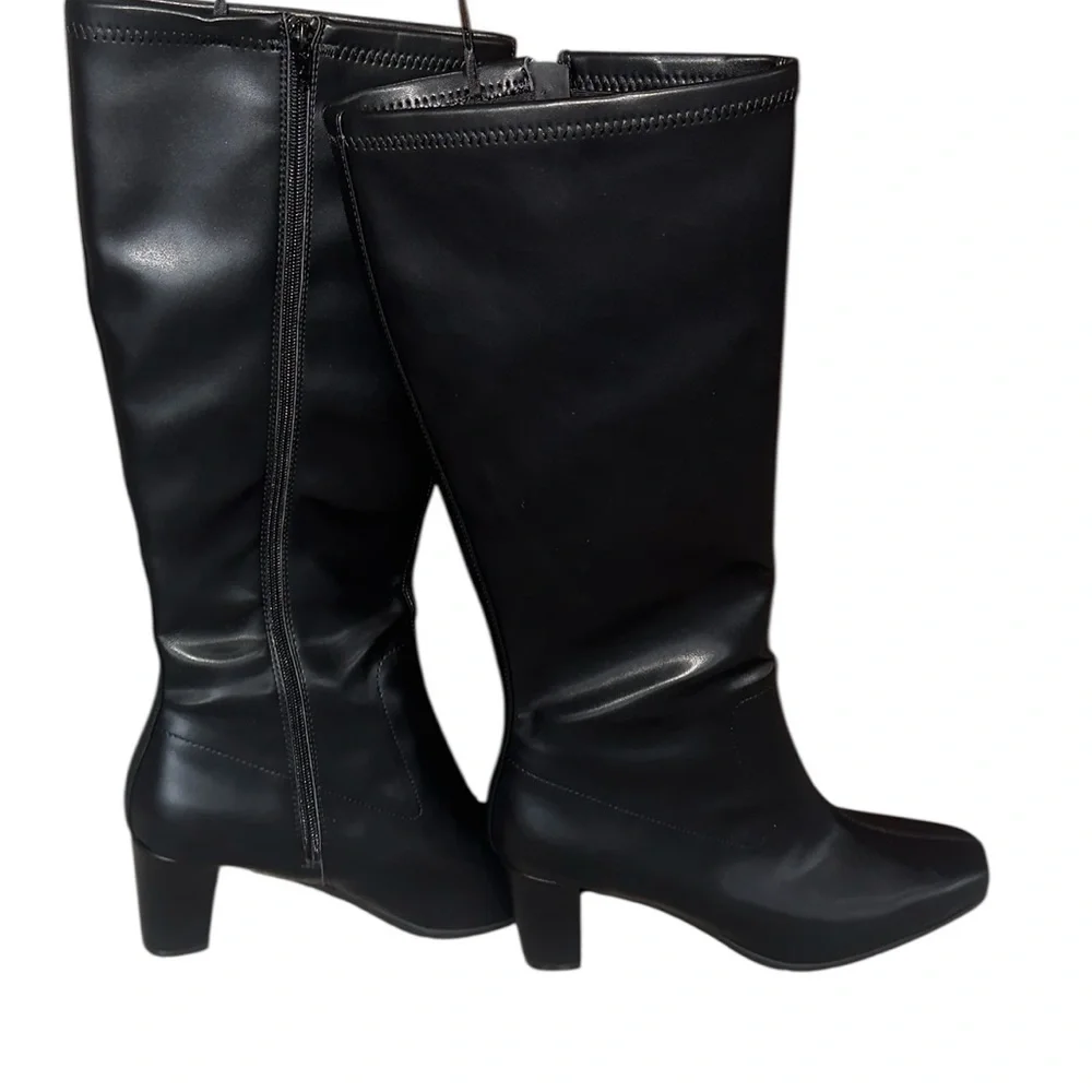 NEW Aerosoles Clover  Knee-High Boots Black 11M Foam Footbed Slip Resistant